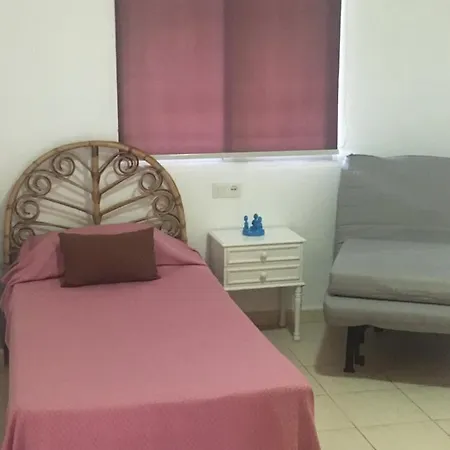 2 Bedroom Jardines Canarios Cristianos Tenerife Appartement