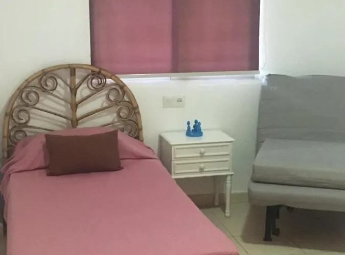 2 Bedroom Jardines Canarios Cristianos Tenerife Appartement